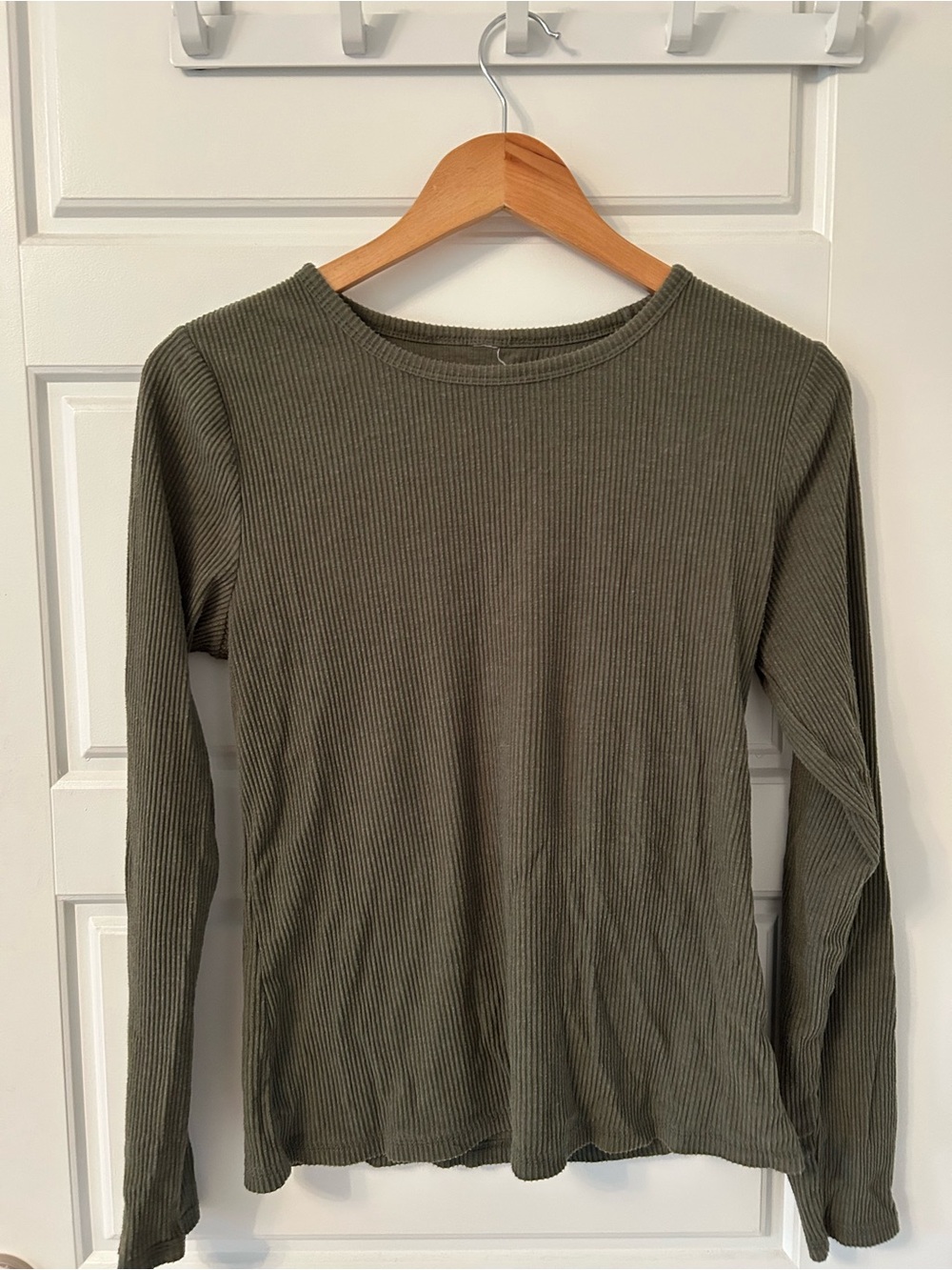 Ribbed Long-Sleeve Crewneck Top - Olive Green
